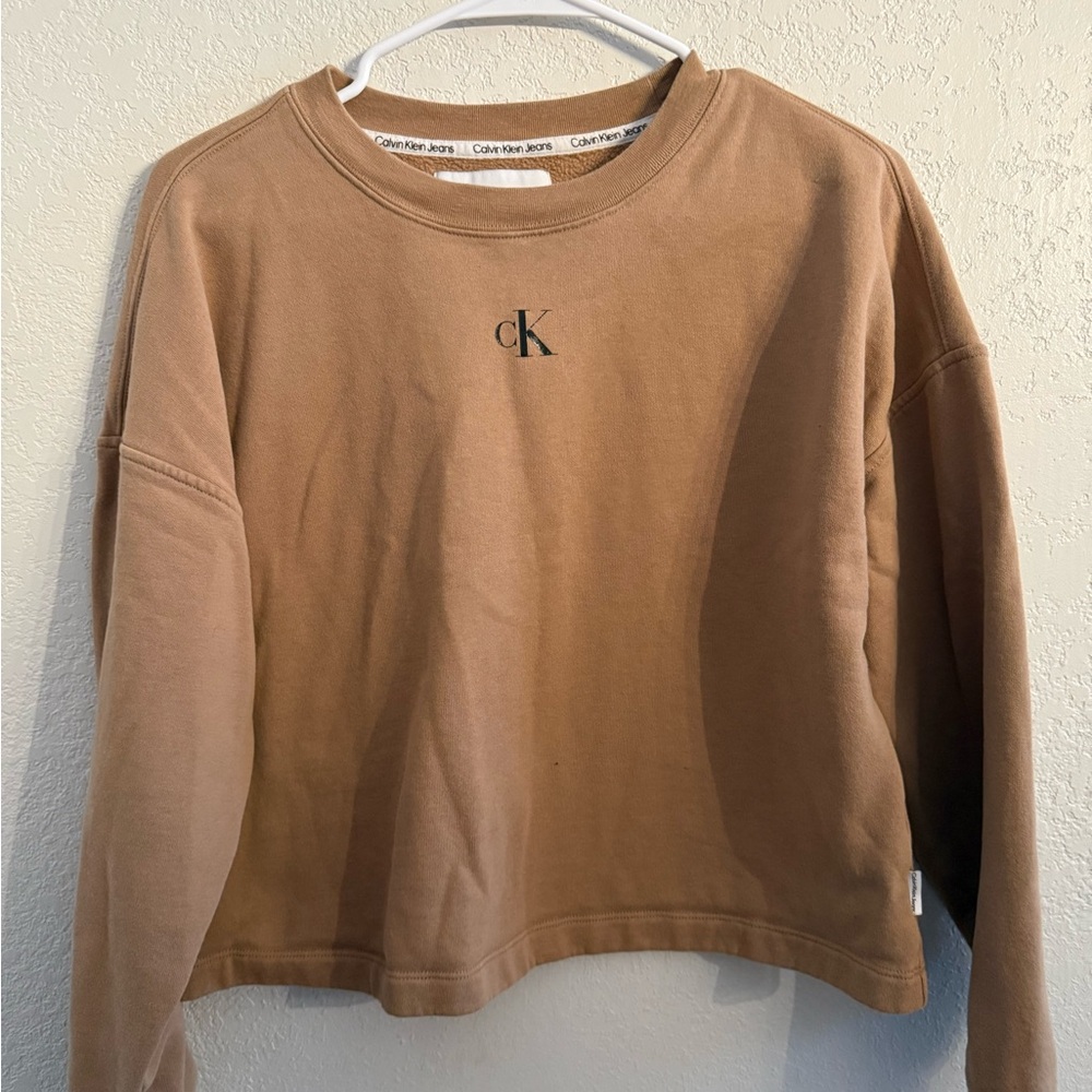 Calvin Klein Jeans Cropped Logo Sweatshirt Tan Crewneck Pullover Size M